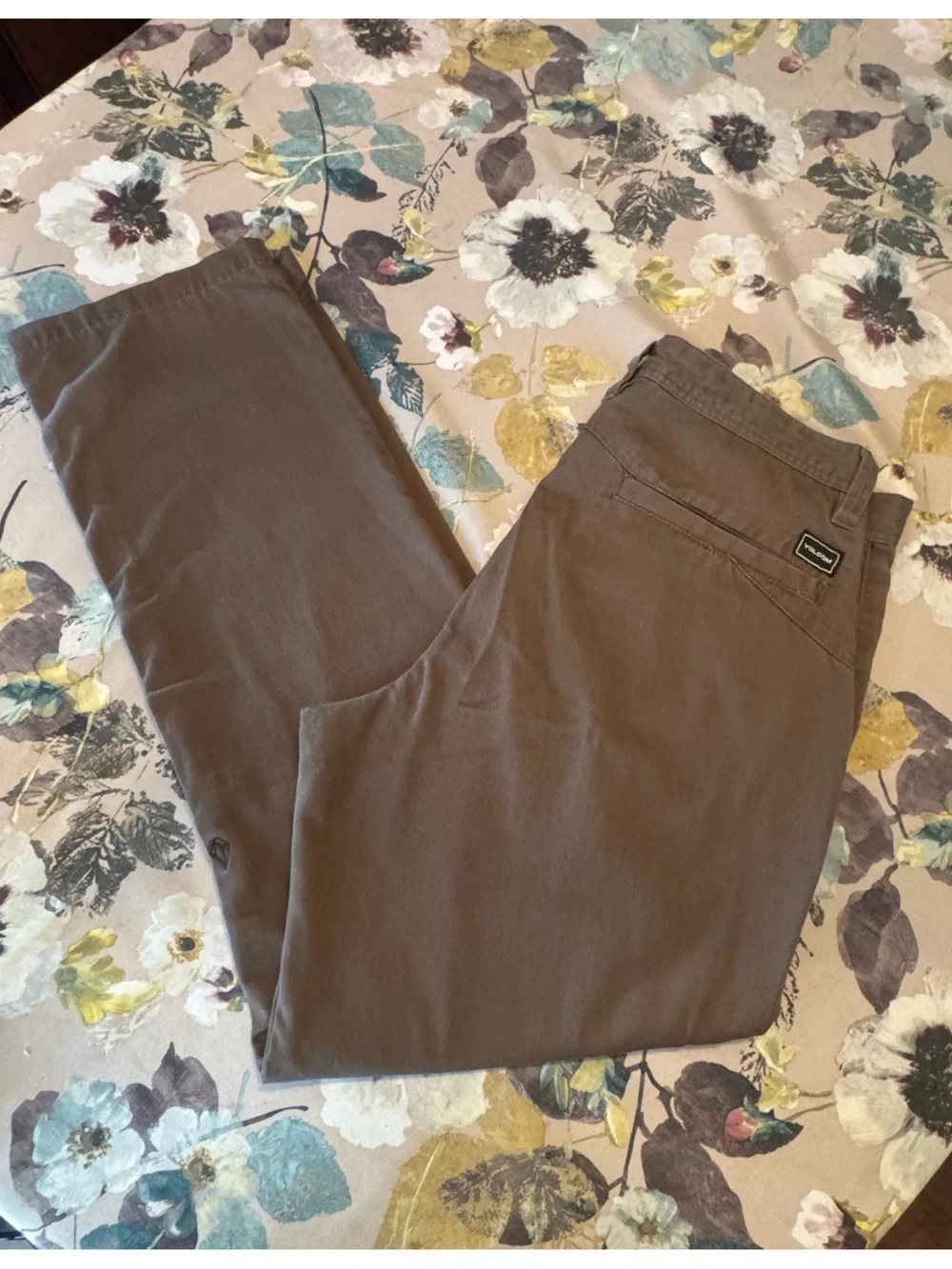Volcom Olive Brown Men's Casual Shorts Size 34/31